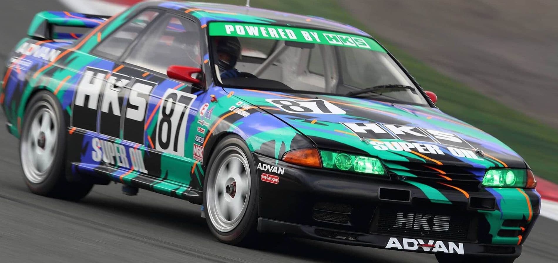 NISSAN SKYLINE BNR32